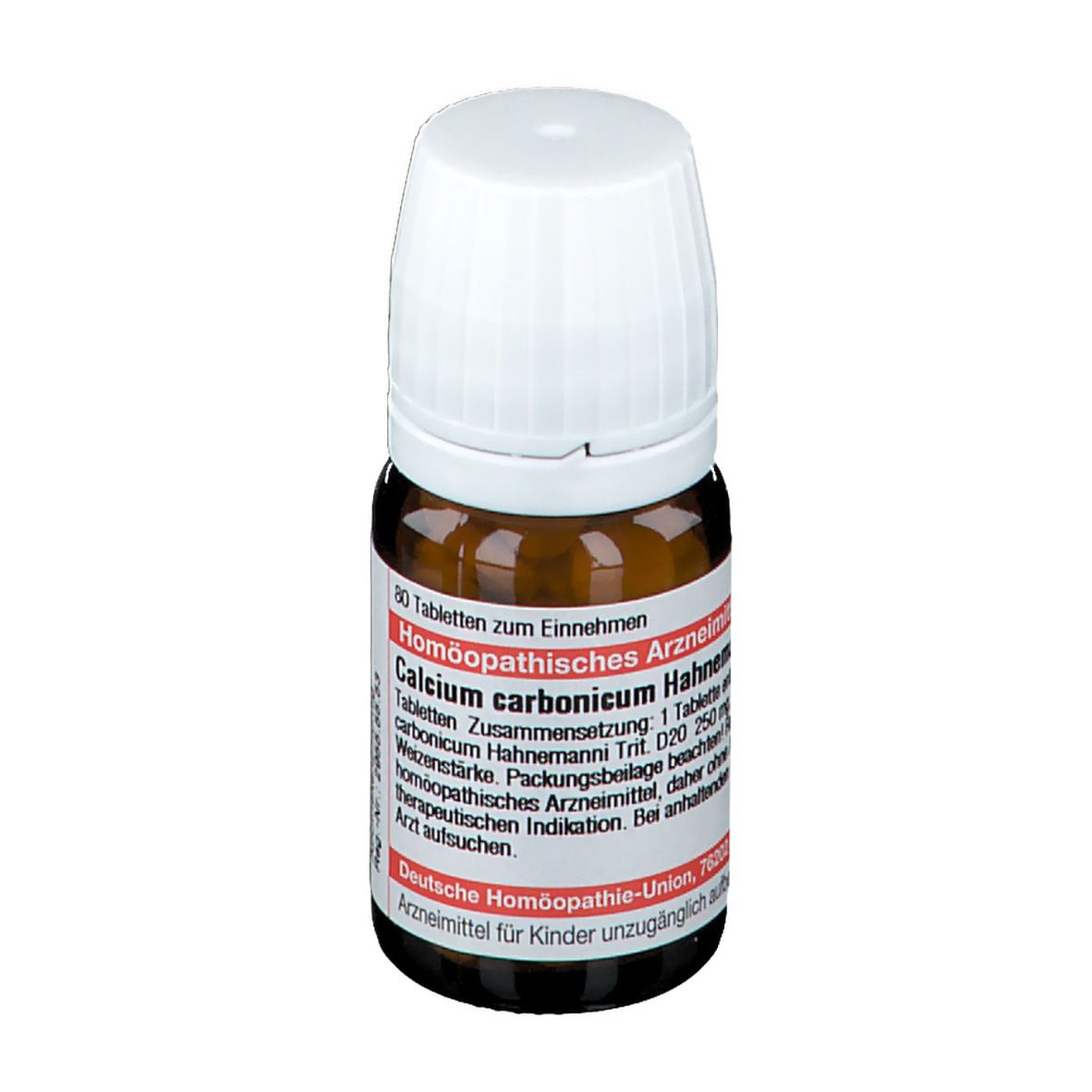 Braune Glasflasche mit weißem Deckel. Etikett mit Text: Calcium carbonicum Hahnemanni D20, 80 Tabletten. Deutsche Homöopathie-Union.