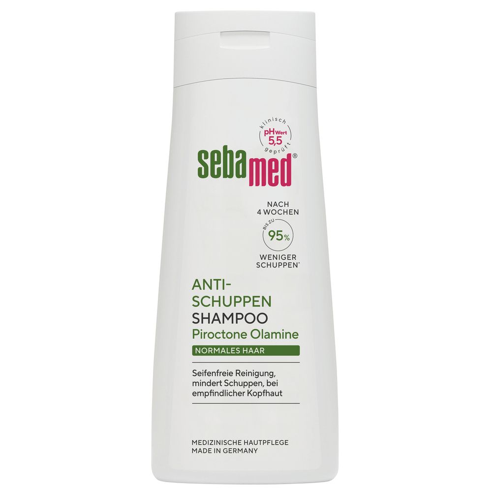 Weiße Flasche mit grünem und rosa Etikett. Aufschrift: sebamed, Anti-Schuppen Shampoo, Piroctone Olamine. pH 5.5. Weniger Schuppen.