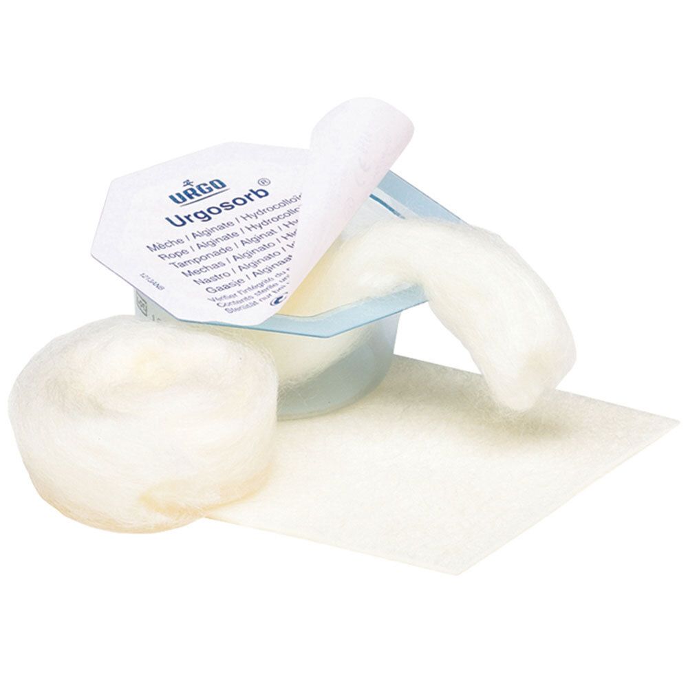 Weißes Tamponade-Material in einer geöffneten Packung und daneben. UrgoSorb-Logo sichtbar.