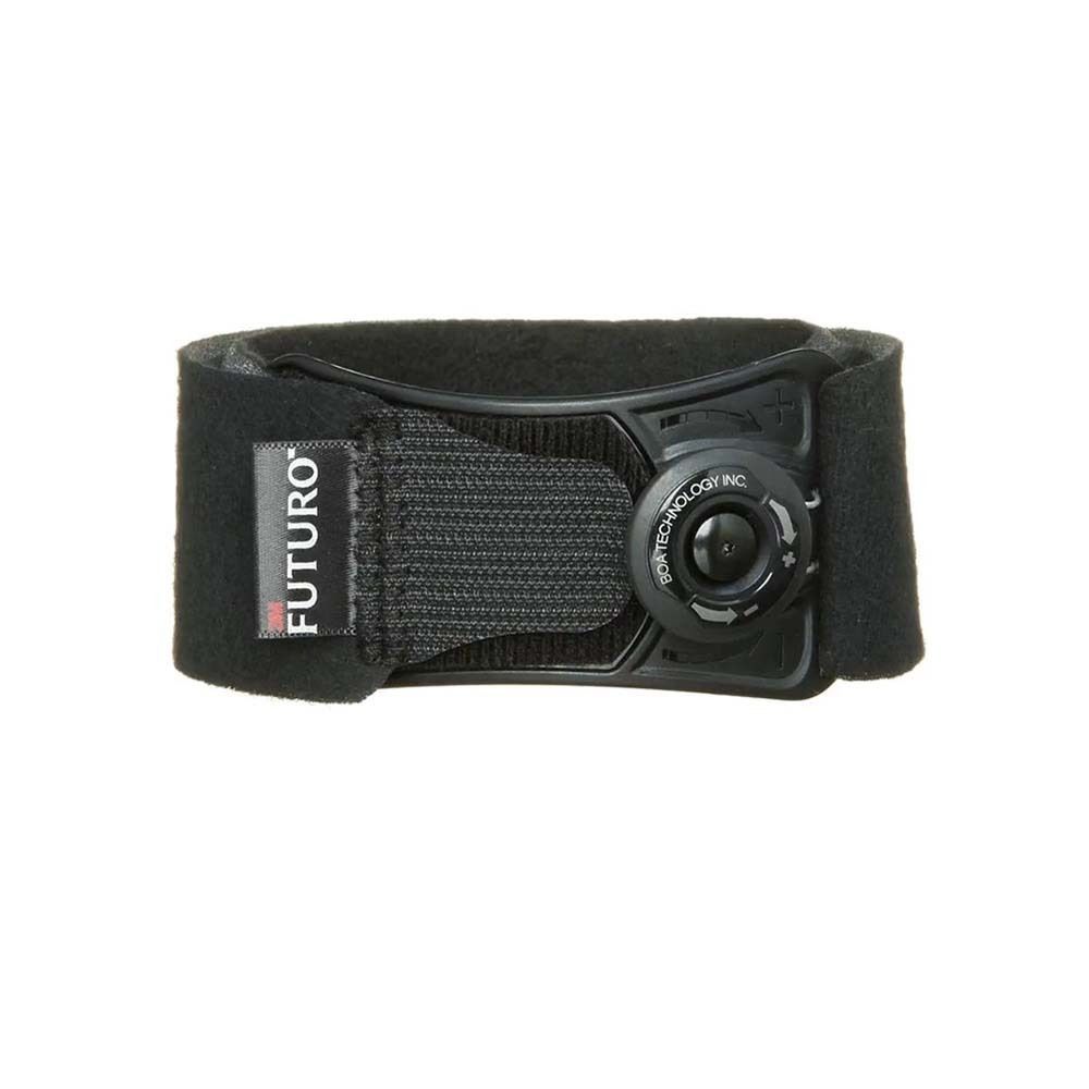 Schwarze FUTURO™ Kniebandage mit Drehgelenk. Klettverschluss und Logo. Schwarzes Band.