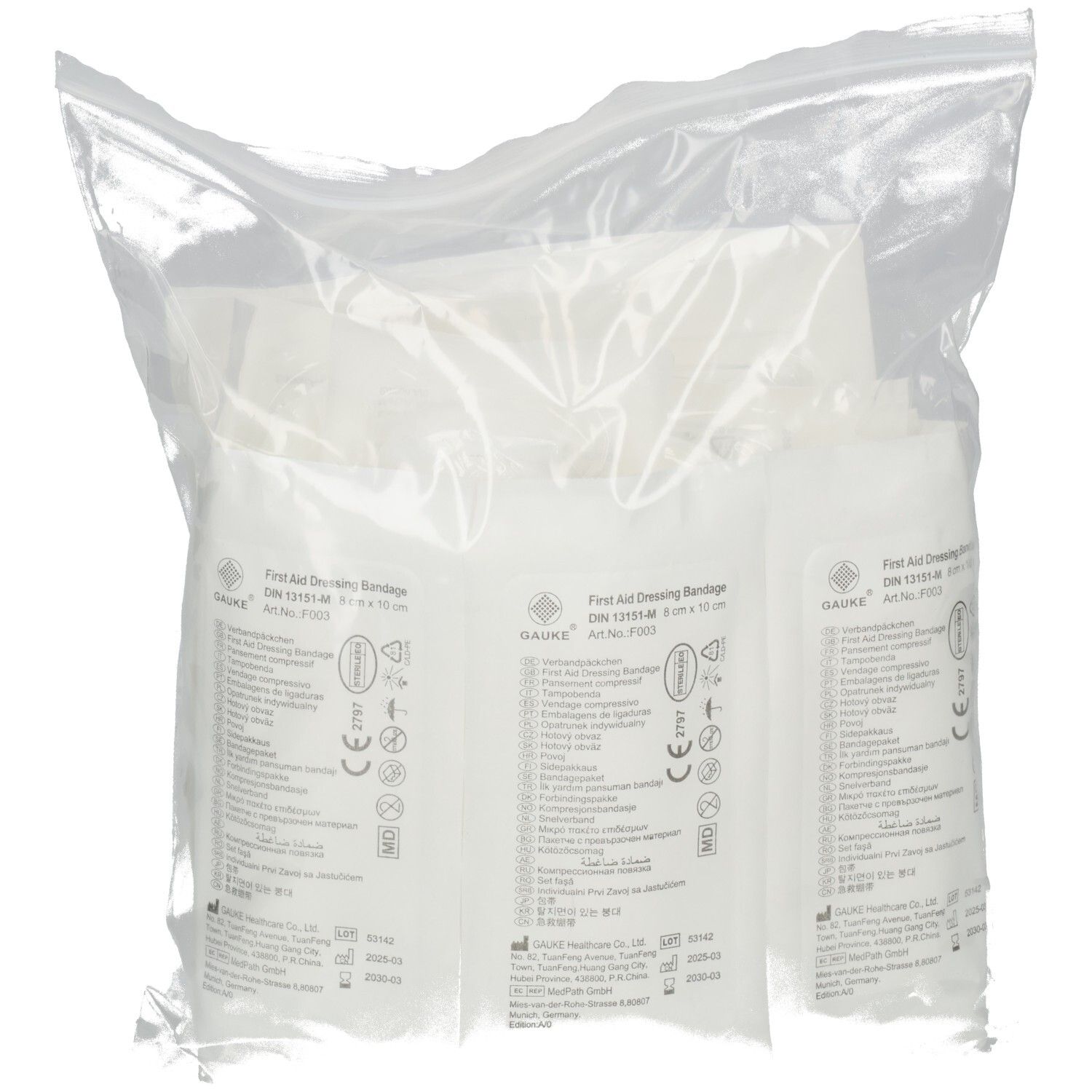 Verbandkasten Nachfüllset mit verschiedenen sterilen Wundauflagen. Verpackt in transparenter Folie. Produktinformationen aufgedruckt.