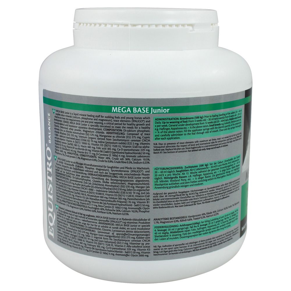 Weißer Behälter mit Etikett. Text: MEGA BASE Junior, EQUISTRO BALANCE. Rückseite mit Produktinformationen und Inhaltsstoffen.