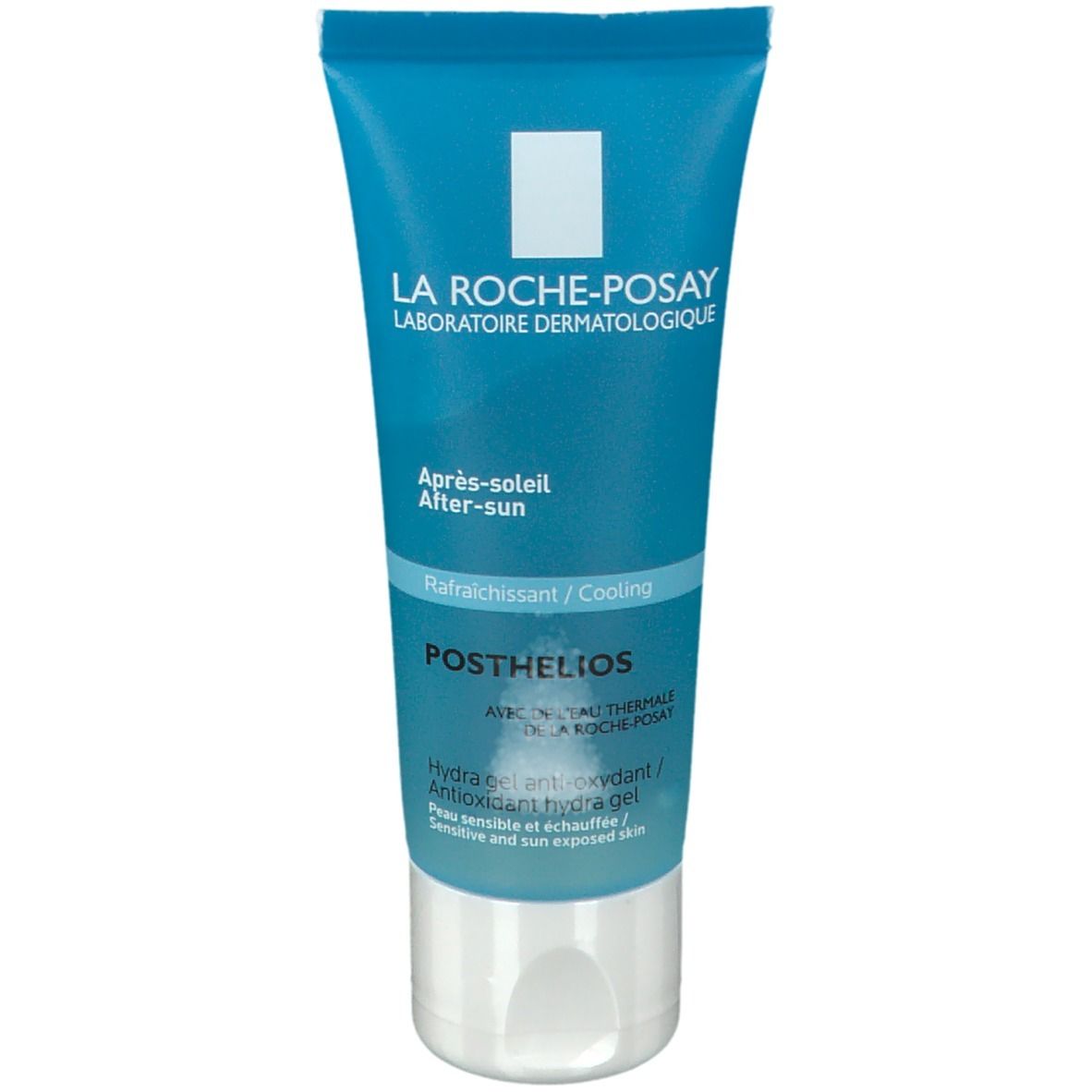 Blau-transparente Tube. Aufschrift: La Roche-Posay, Posthelios. Après-soleil, After-sun. Kühlendes Gel für empfindliche Haut.