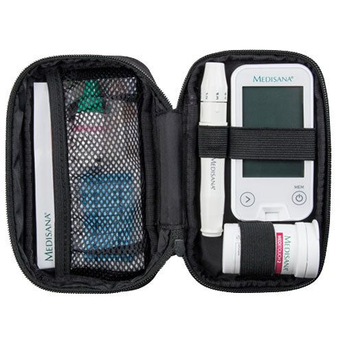 Schwarze Tasche mit Blutzuckermessgerät, Stechhilfe, Teststreifen und Zubehör. Marke: MEDISANA.