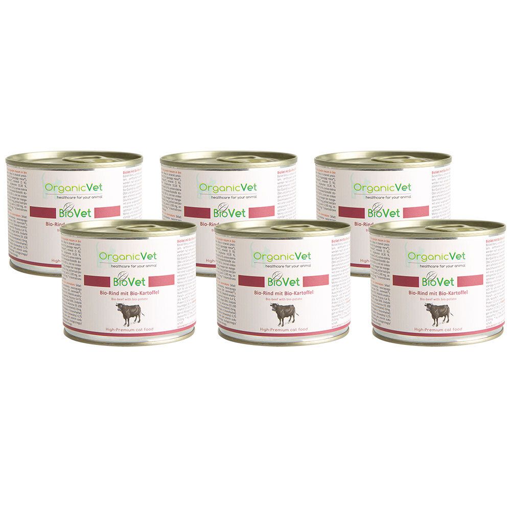 Sechs Dosen Katzenfutter. Auf jeder Dose steht "OrganicVet" und "BioVet". Aufschrift: Bio-Rind mit Bio-Kartoffel. Abbildung einer Kuh.