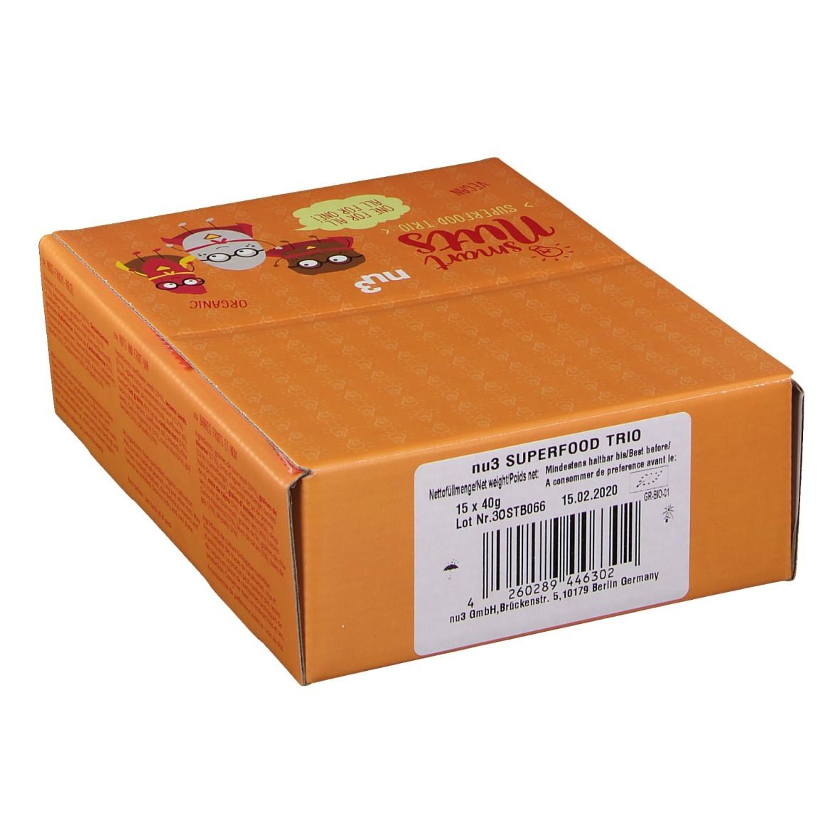 Geschlossene orangefarbene Schachtel mit nu3 Smart Nuts. Aufdruck: nu3 Superfood Trio, 15 x 40g. Barcode.