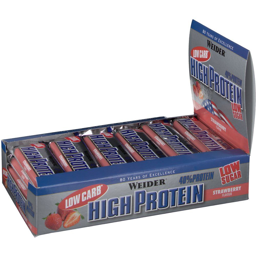 Geöffnete Schachtel mit Proteinriegeln. Aufdruck: High Protein, Low Carb, Erdbeergeschmack. Weider-Logo.