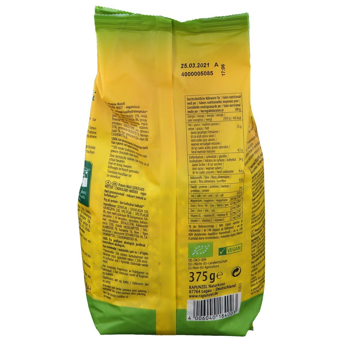 Rückseite der Rapunzel Protein-Müsli Verpackung. Enthält Nährwertangaben, Zutatenliste und Bio-Siegel. 375g. Vegan-Siegel.