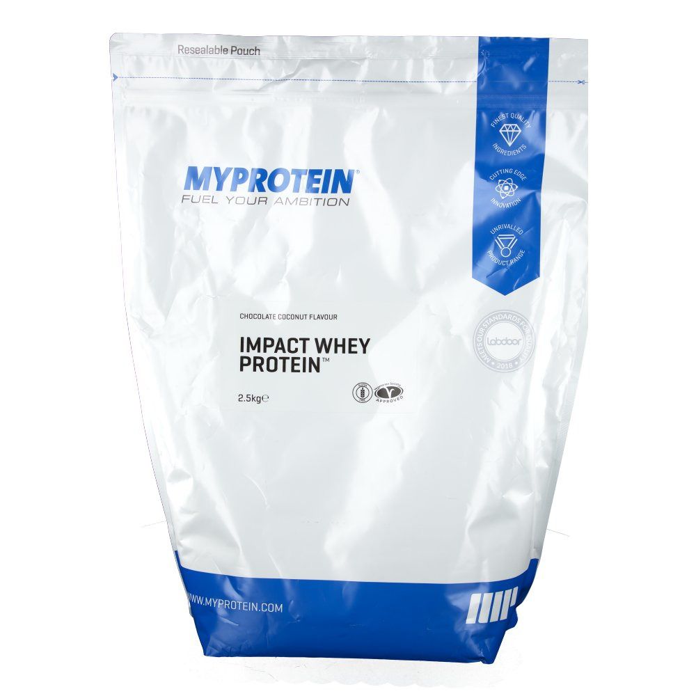 Weißer Beutel mit blauem Akzent. Aufschrift: MYPROTEIN, IMPACT WHEY PROTEIN, 2.5kg. Siegel: 'Resealable Pouch'.