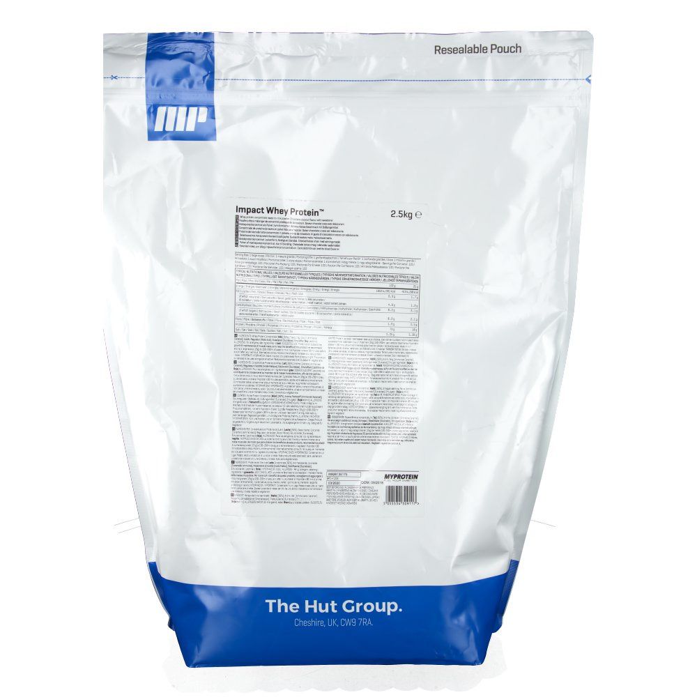 Rückseite des Beutels. Text: Nährwertangaben, MYPROTEIN, The Hut Group. Blau-weißer Boden.