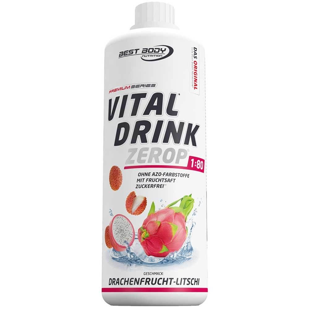 Weiße Flasche mit Vital Drink. Aufschrift: Drachenfrucht-Litschi, ohne Azo-Farbstoffe, mit Fruchtsaft, zuckerfrei. Abbildung von Früchten.