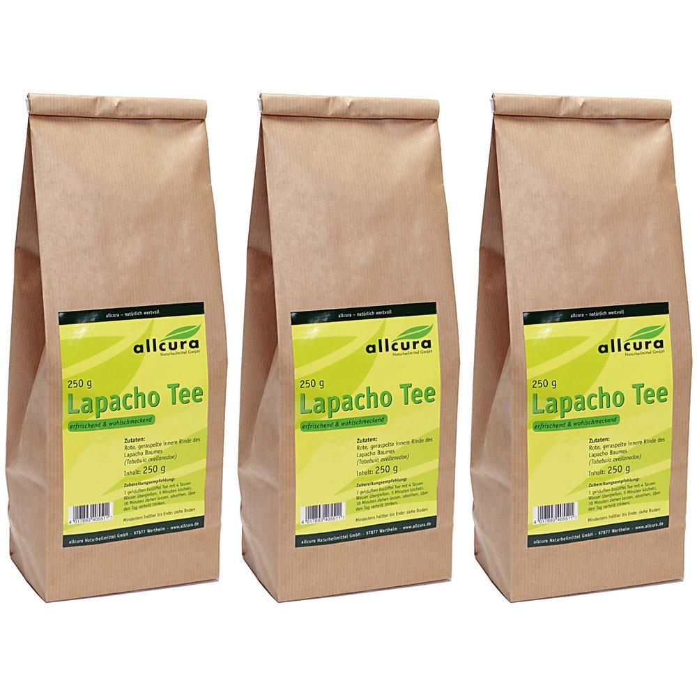 Drei Beutel allcura Lapacho Tee. Braune Papierverpackung mit gelbem Etikett. Aufschrift: Lapacho Tee, 250 g.