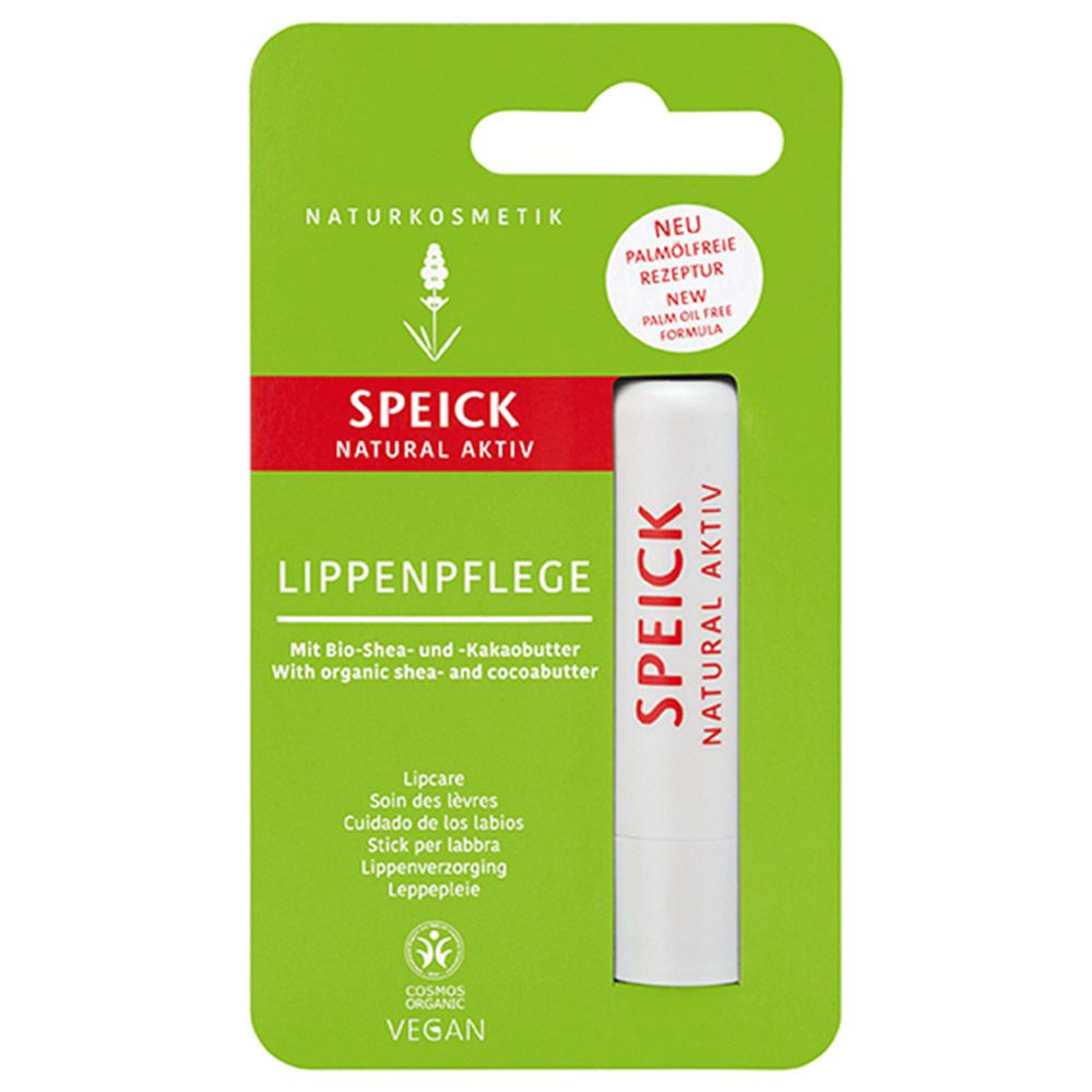 Lippenpflegestift in grüner Verpackung. Produktname und Logo sind sichtbar. Enthält Bio-Shea- und Kakaobutter. Vegan.