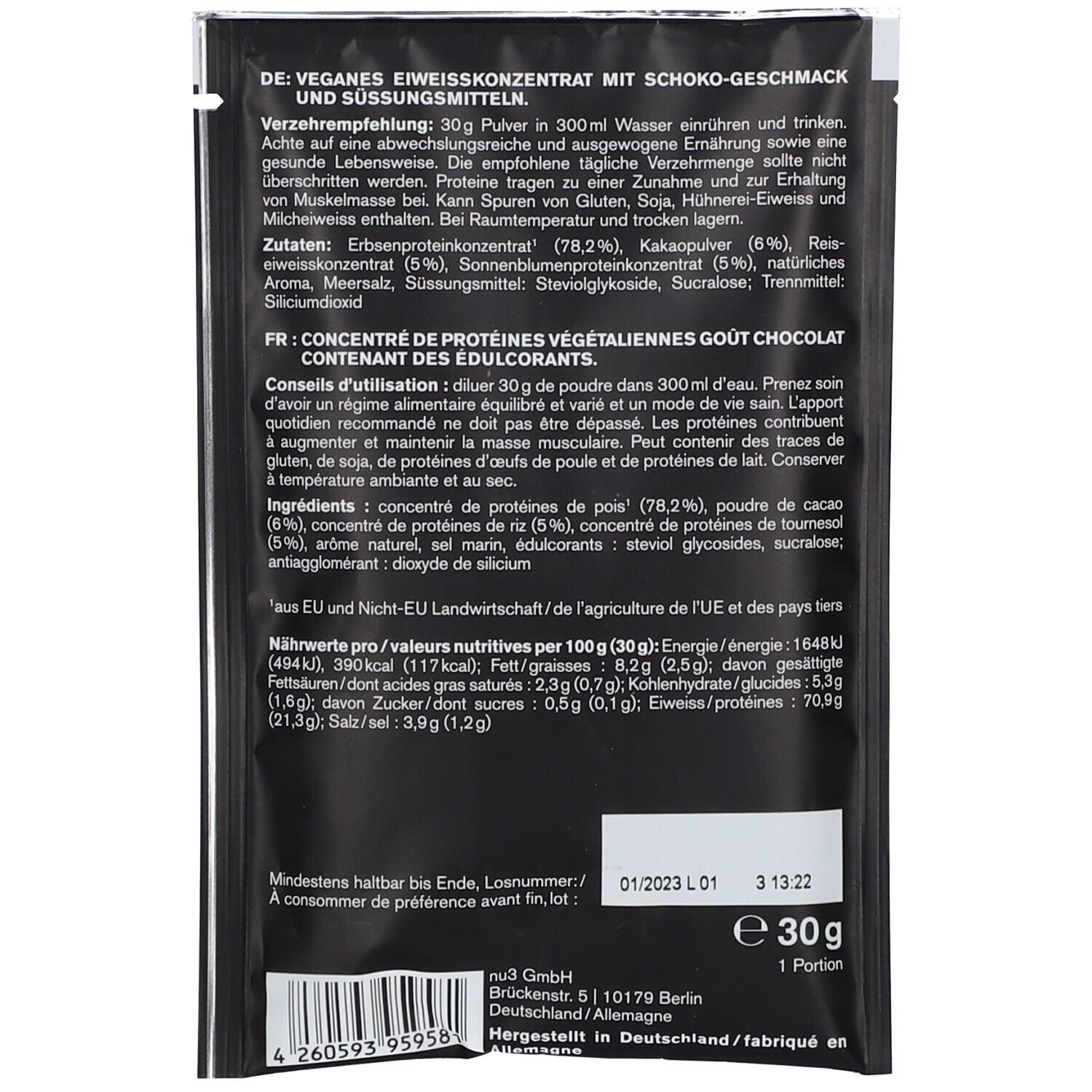 Rückseite des Proteinbeutels. Enthält Informationen zu Inhaltsstoffen, Nährwerten und Verzehrempfehlung. "30g" und "1 Portion" sind angegeben.