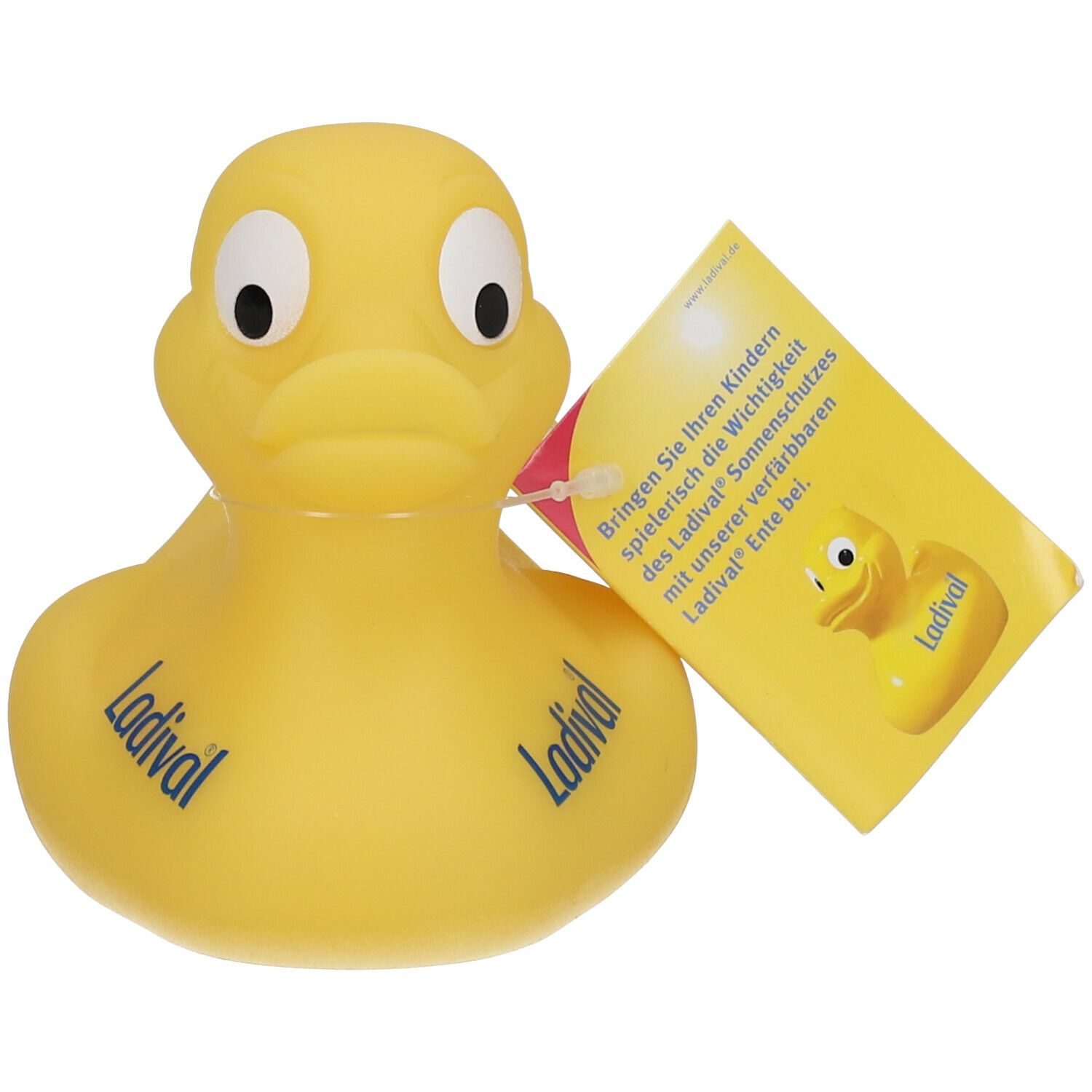 Gelbe Badeente mit Ladival-Logo. Anhänger mit Text. Aufschrift: Bringen Sie Ihren Kindern spielerisch die Wichtigkeit des Sonnenschutzes.