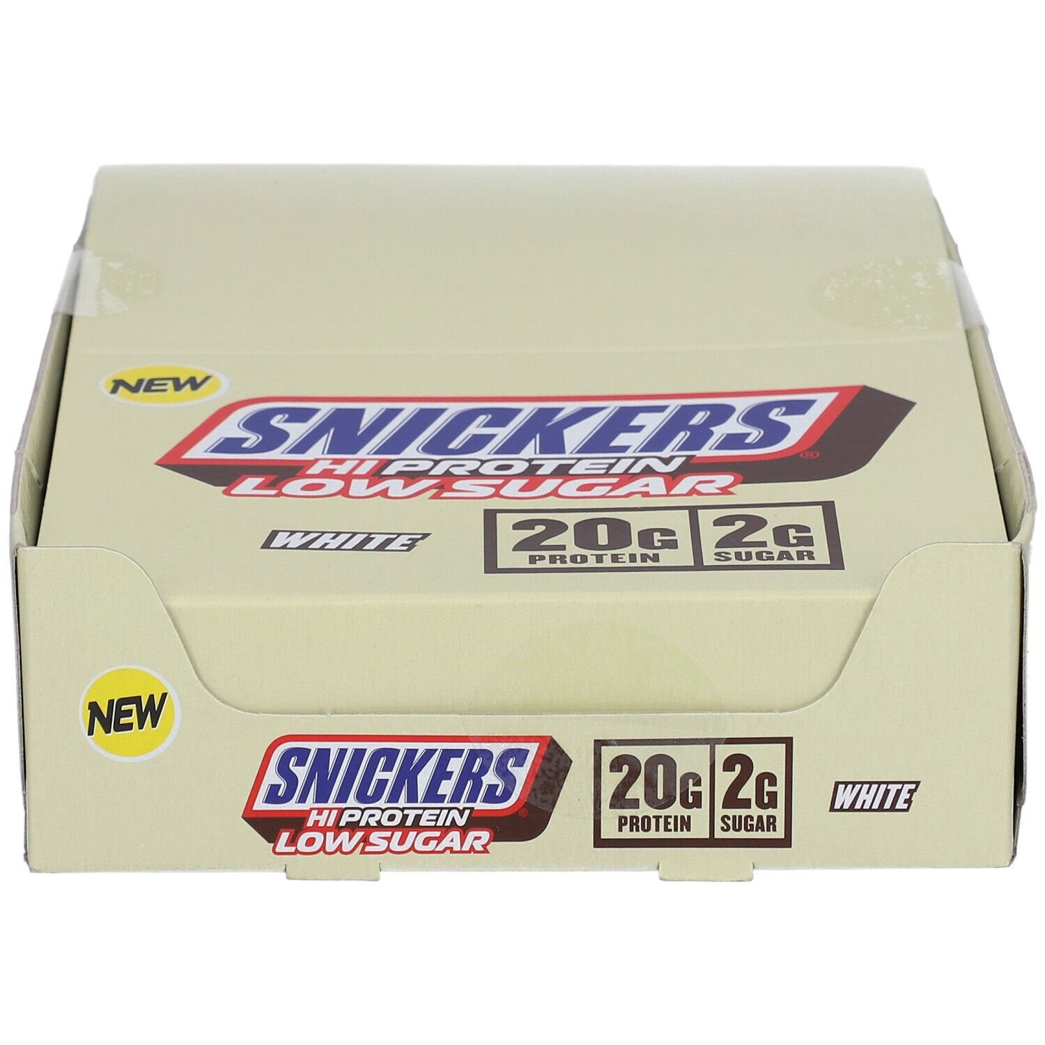Karton mit SNICKERS Hi Protein Low Sugar. Enthält 12 Riegel. Aufschrift: 20g Protein, 2g Zucker. Neues Design.