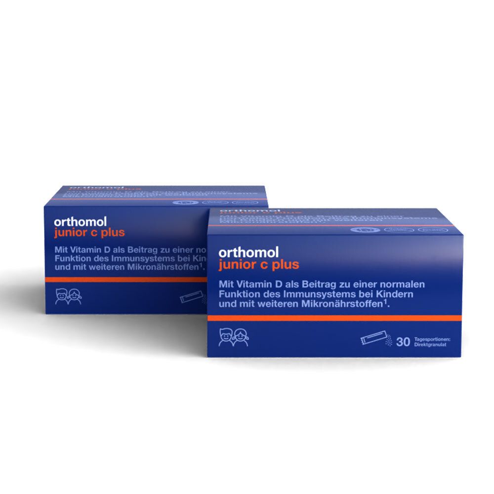 Zwei blaue Kartons Orthomol junior C plus. Aufdruck: Vitamin C für Immunsystem. 30 Tagesportionen.