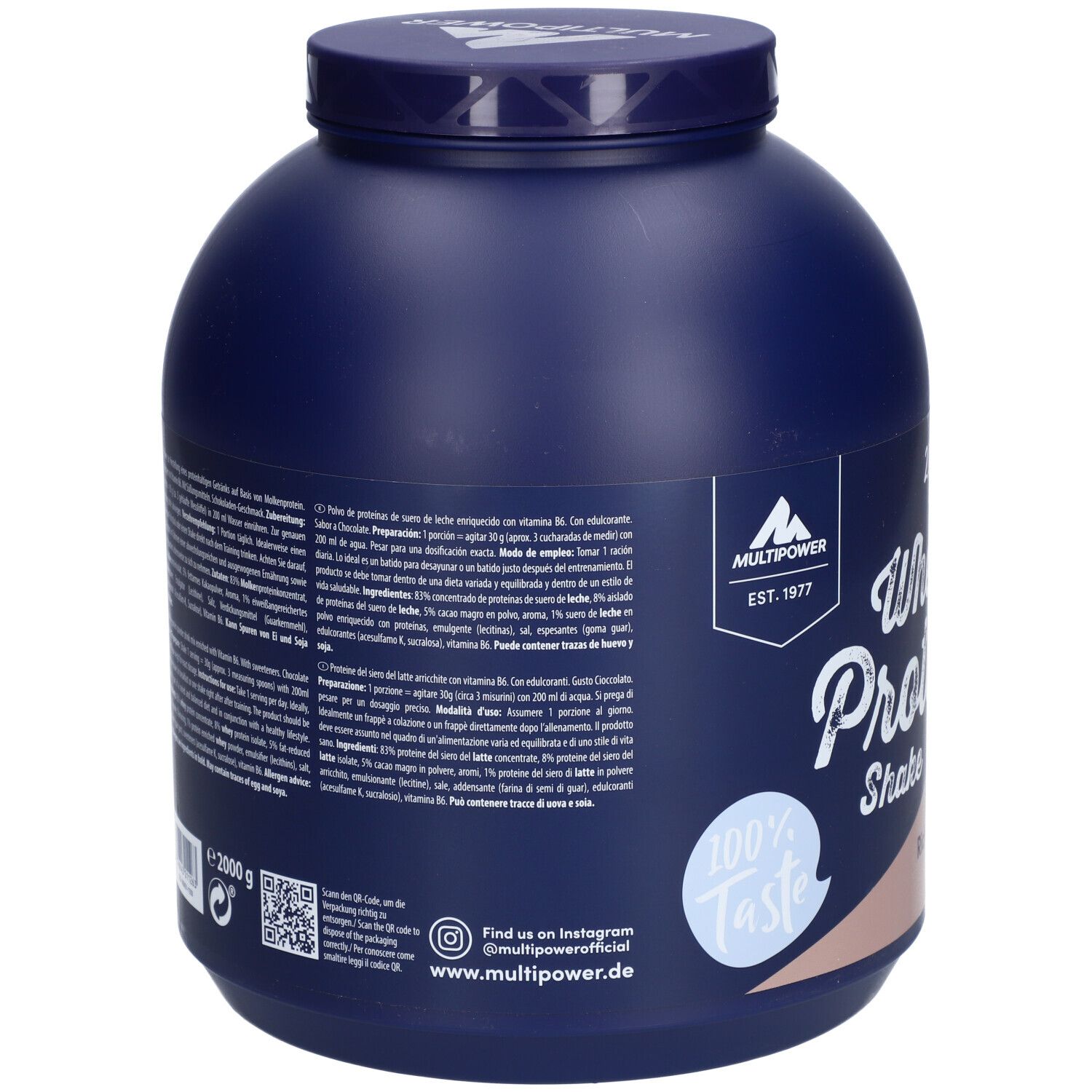 Rückseite einer blauen Dose Multipower Whey Protein Shake. Text in mehreren Sprachen. QR-Code und Instagram-Logo.