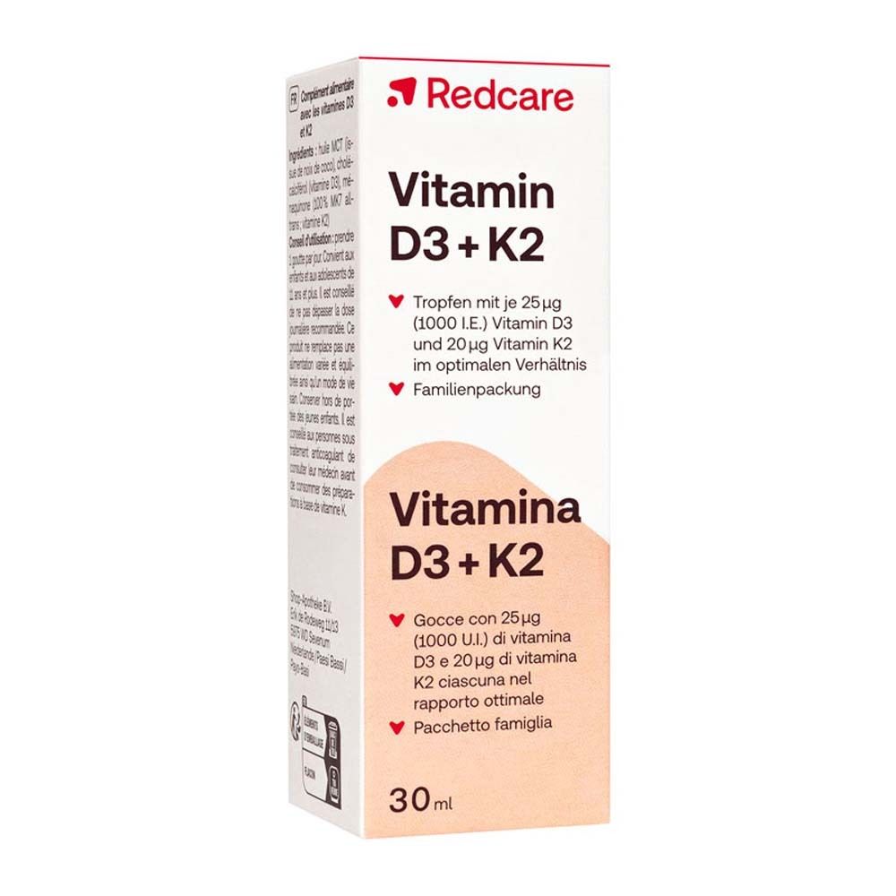 Verpackung Redcare Vitamin D3 + K2. Weißer Karton mit Produktinformationen. Aufschrift: Vitamin D3 + K2, 30ml.