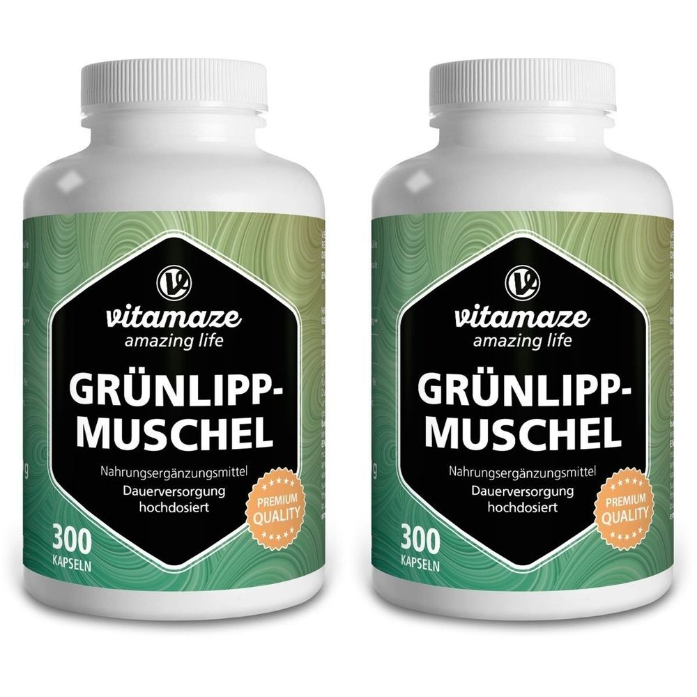 Zwei weiße Flaschen mit schwarzen Etiketten. Aufschrift: GRÜNLIPPMUSCHEL, 300 Kapseln. Marke: vitamaze amazing life. Premium Quality Siegel.