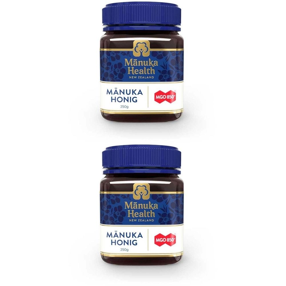 Zwei Gläser Honig mit blauem Deckel. Aufschrift: Mānuka Health, Mānuka Honig, MGO 850+.