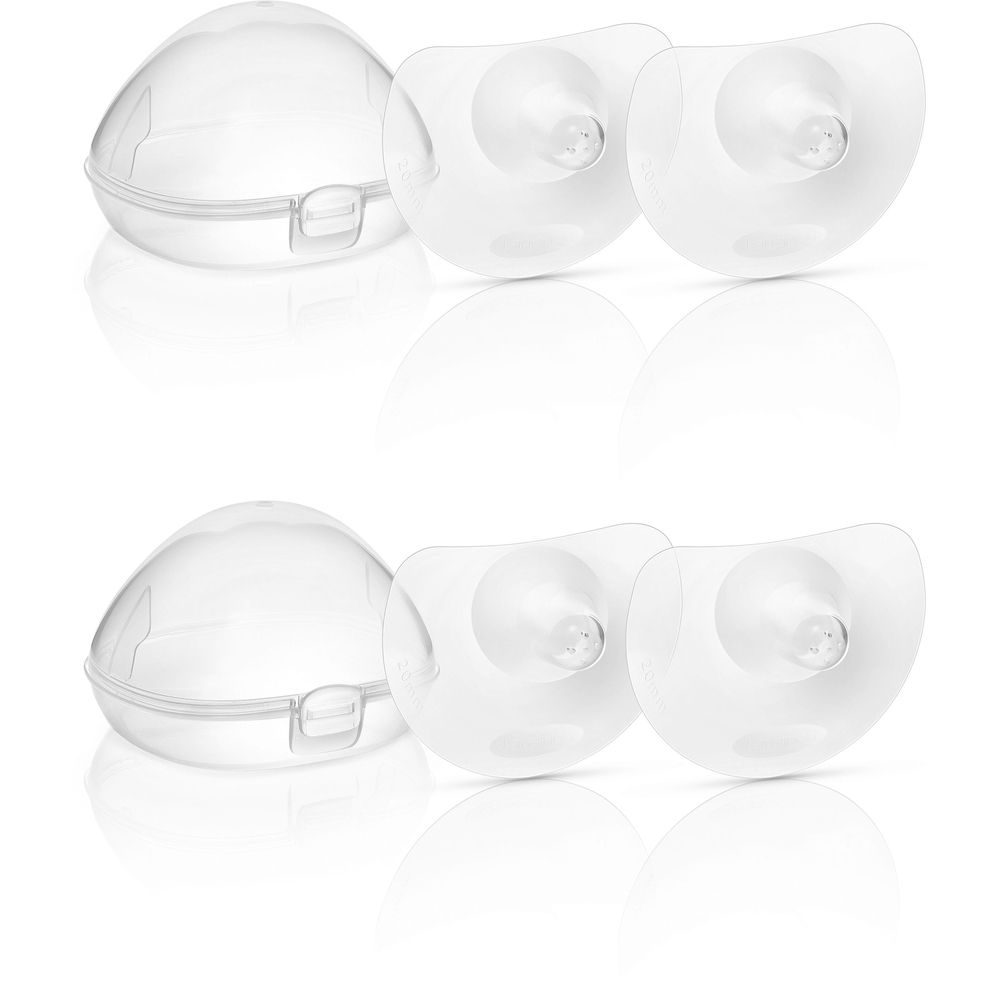 Zwei transparente Stillhütchen mit zwei Aufbewahrungsboxen. Die Hütchen haben eine runde Form mit einer Spitze.