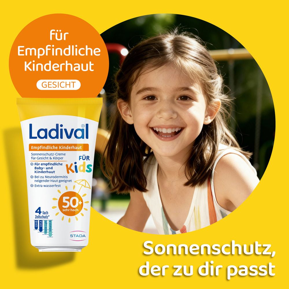 Kind lächelt. Ladival Sonnenschutz-Creme für Kinderhaut. Gelbe Verpackung, Kind im Hintergrund.