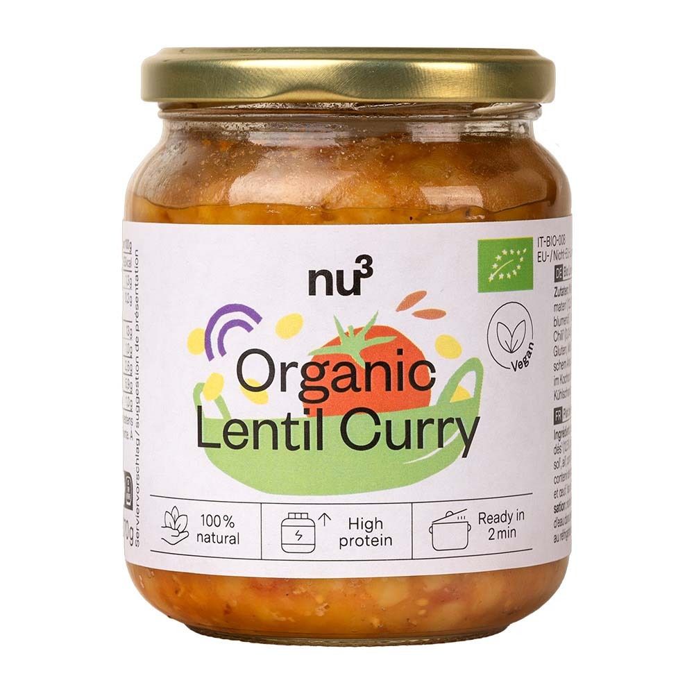 Glas mit nu3 Organic Linsen-Curry. Etikett mit Produktnamen, Logo, Bio-Siegel und weiteren Angaben. 100% natürlich, hoher Proteingehalt, in 2 Minuten fertig.