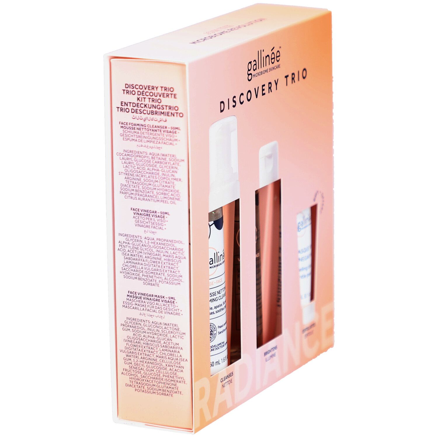 Schrägansicht der Geschenkbox mit Produktinformationen. Enthält Inhaltsstoffe und Anweisungen. Produktname und Logo sind sichtbar.