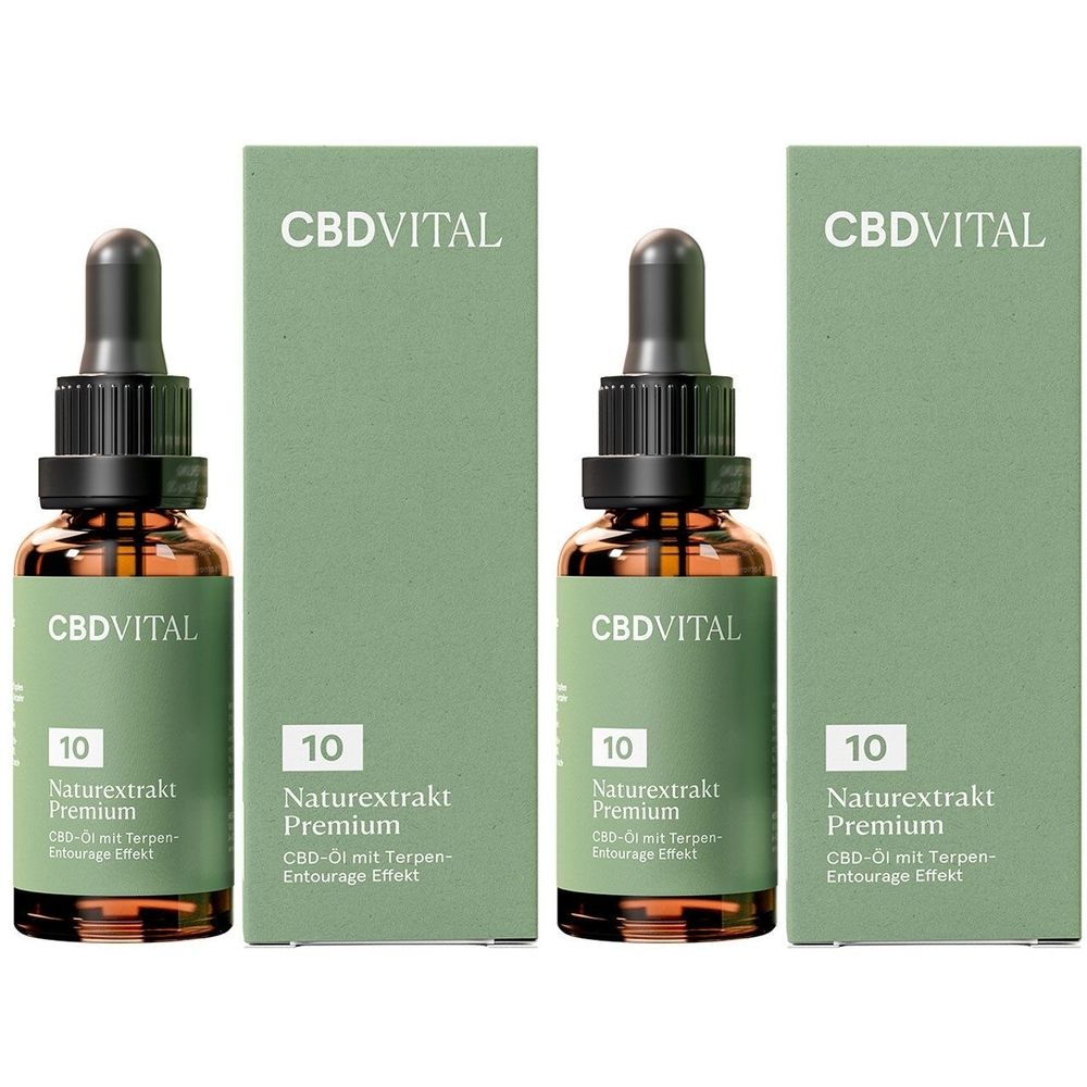 Braune Glasflaschen mit schwarzer Pipette und grünen Verpackungen. Aufschrift: CBDVITAL, 10, Naturextrakt Premium.
