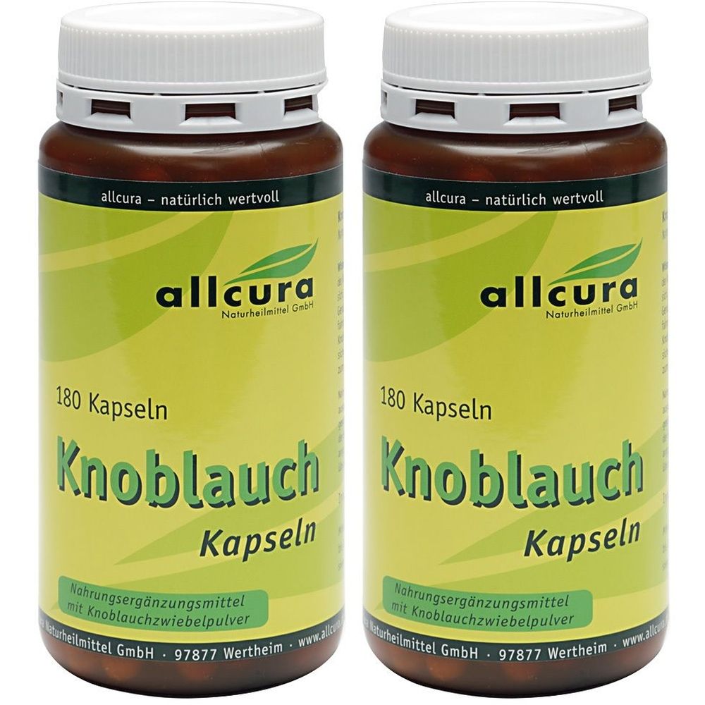 Zwei braune Flaschen mit weißen Deckeln. Aufschrift: allcura Knoblauch Kapseln, 180 Kapseln. Nahrungsergänzungsmittel mit Knoblauchzwiebelpulver.