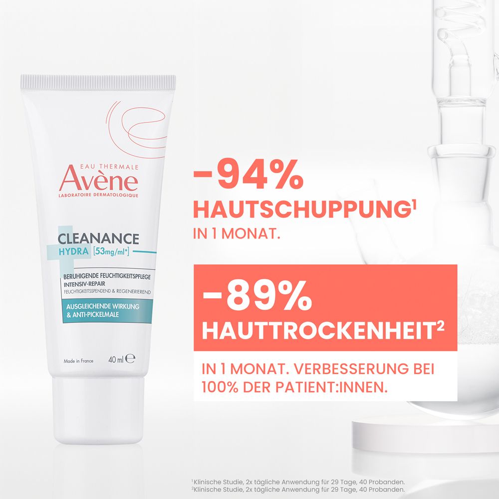 Avène Cleanance Hydra Tube mit roten Kästen, die '-94% Hautschuppung' und '-89% Hauttrockenheit' anzeigen.
