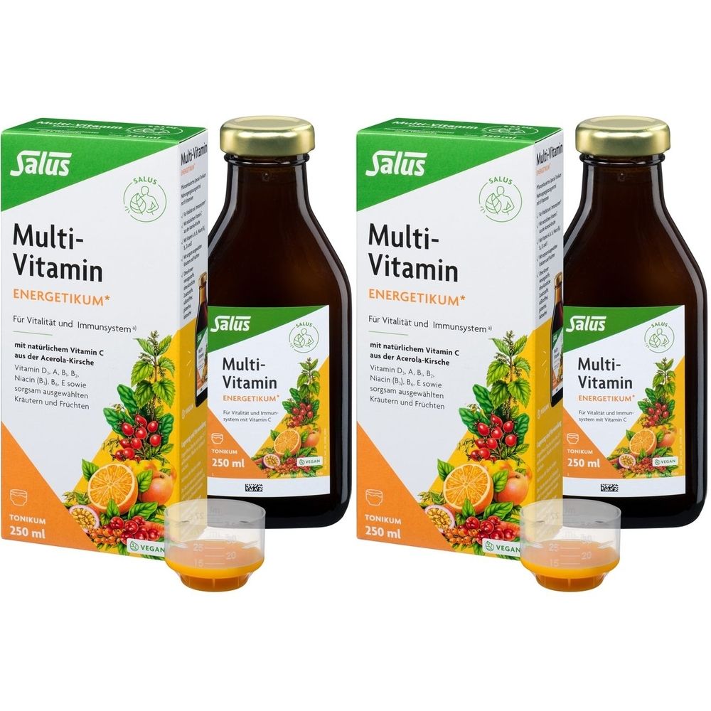 Mehrere Flaschen und Kartons mit der Aufschrift "Multi-Vitamin Energetikum". Daneben zwei Gläser mit Flüssigkeit.