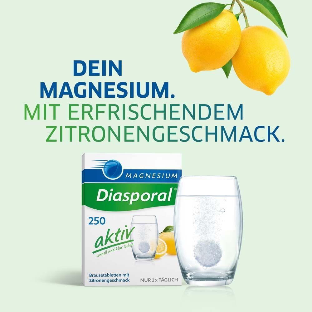 Magnesium-Diasporal 250 aktiv-Schachtel, Glas mit Brausetablette, Zitronen. Text: Dein Magnesium. Mit erfrischendem Zitronengeschmack.