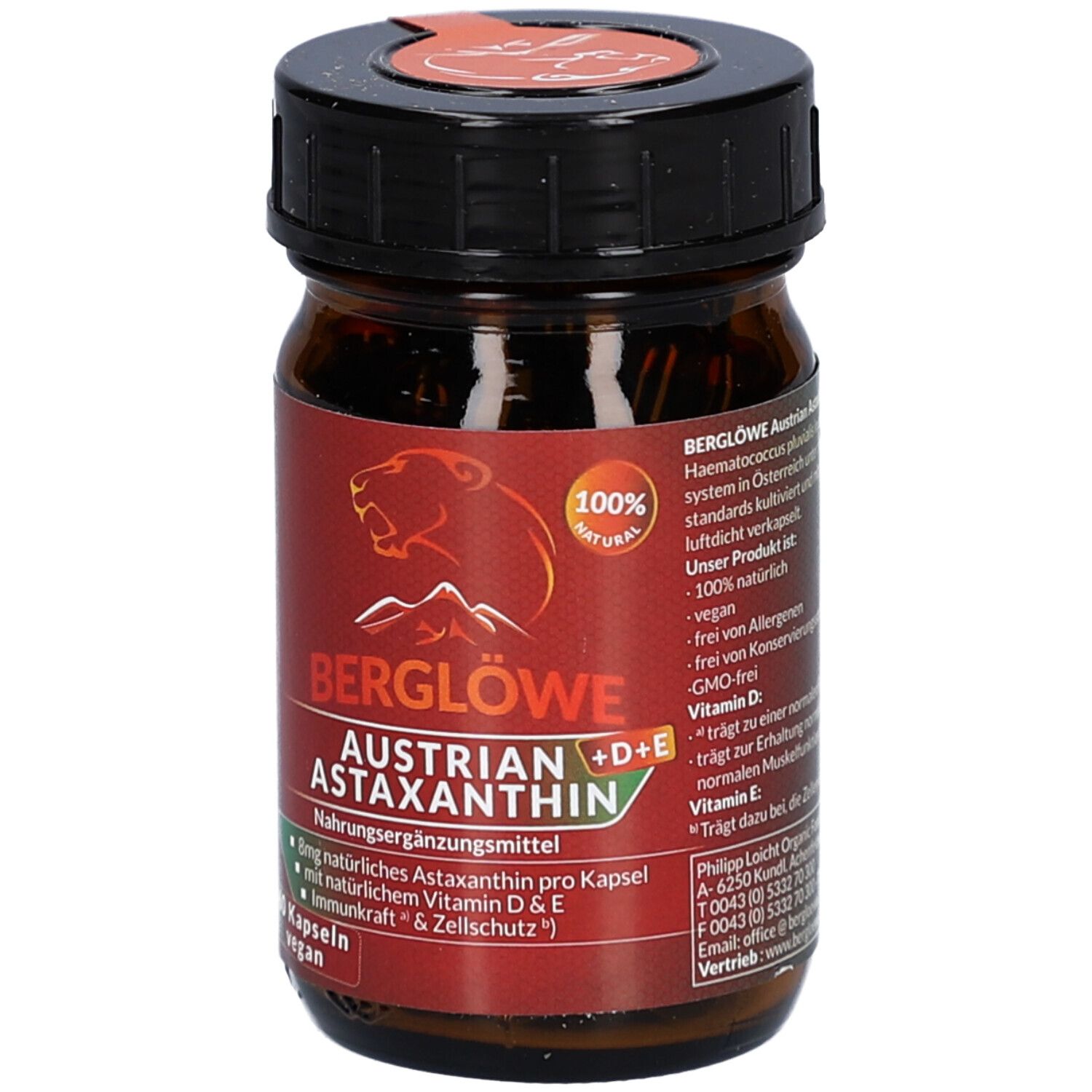 Braune Glasflasche mit schwarzem Deckel. Aufschrift: BERGLÖWE Austrian Astaxanthin + D+E. 100% natürlich.