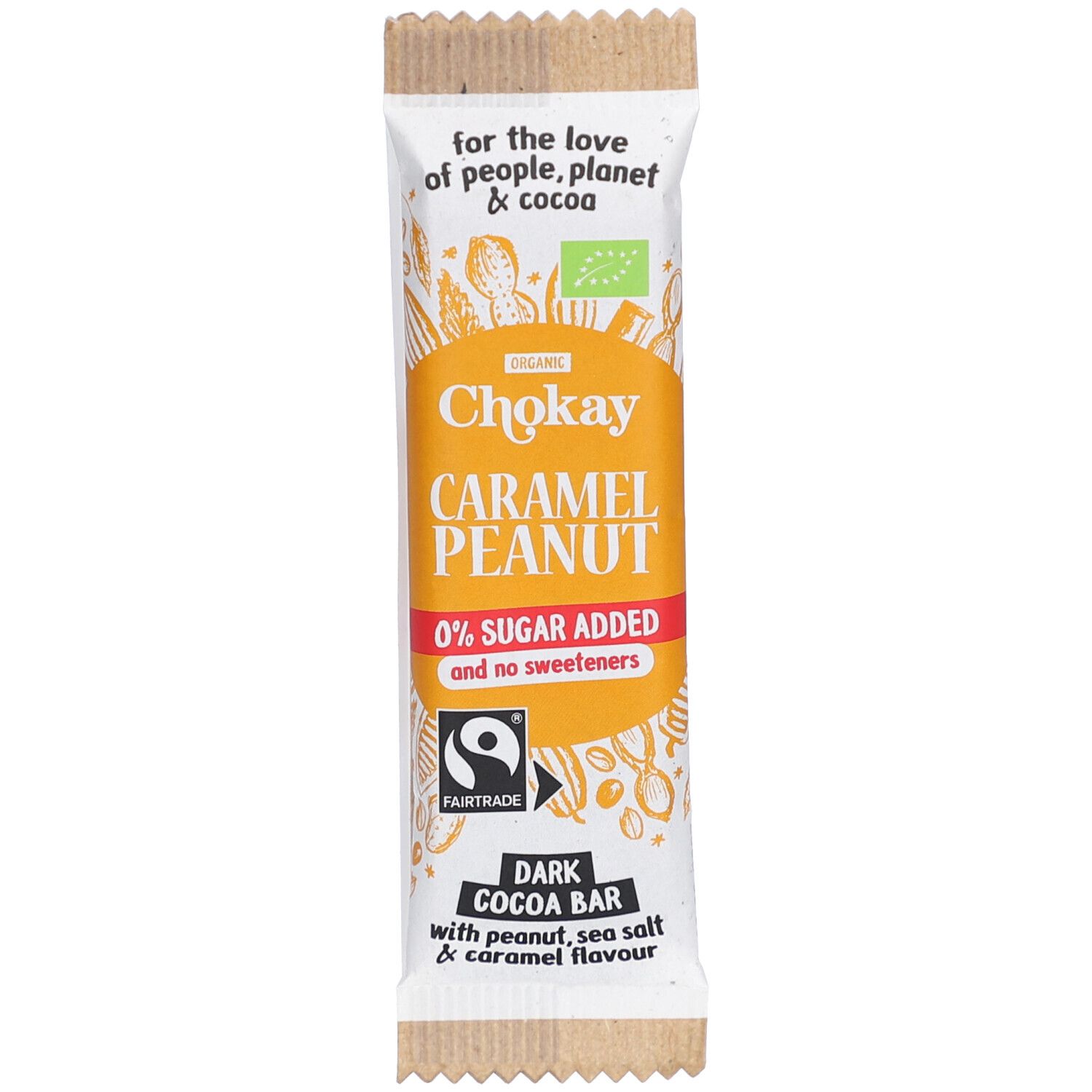 Verpackung eines Riegels. Aufschrift: Chokay Caramel Peanut, Fairtrade, 0% Zuckerzusatz. Bio-Siegel. Braune und weiße Farben.