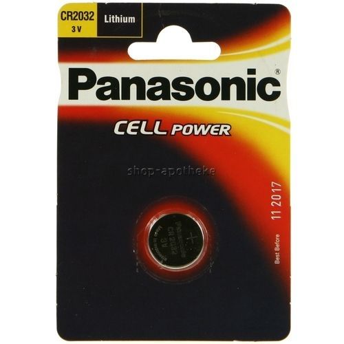 Verpackung mit einer Panasonic CR2032 Lithium Batterie. Aufschrift: CR2032, 3V, Panasonic, CELL POWER. Haltbar bis 11 2017.