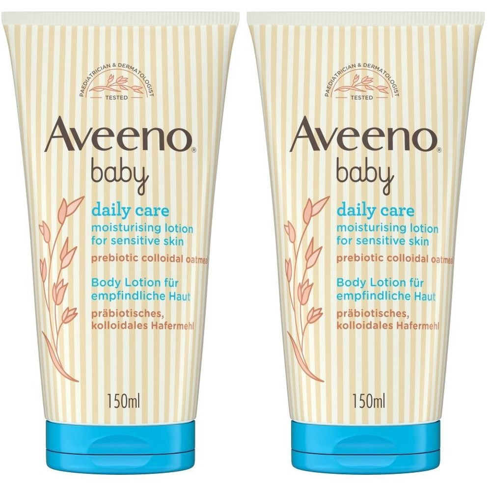 Zwei Tuben Aveeno Baby Lotion. Beige-weiß gestreift, blaue Kappe. Text: Daily Care, für empfindliche Haut, 150ml.