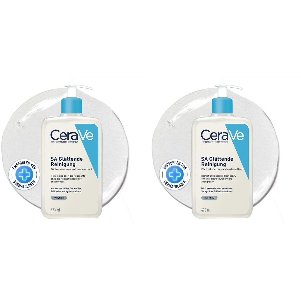 Zwei Flaschen CeraVe SA Glättende Reinigung. Weiße Flaschen mit blauem Pumpkopf. Aufschrift: SA Glättende Reinigung, 473 ml.