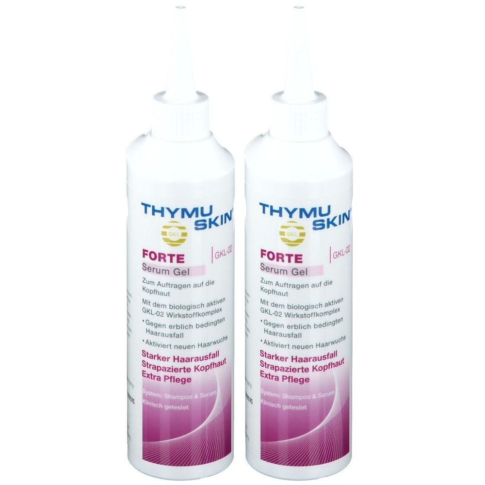 Zwei weiße Flaschen mit Serum Gel. Aufschrift: Thymu Skin Forte Serum Gel. Mit Applikator-Spitze.