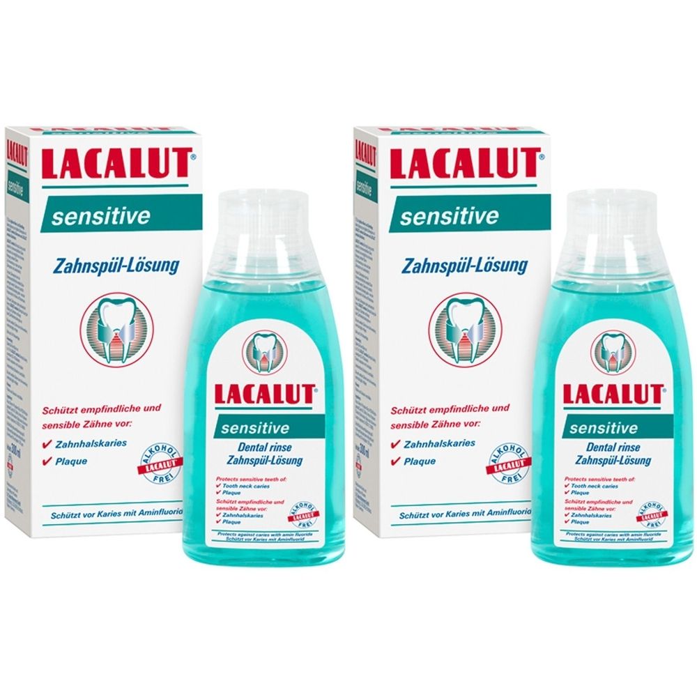 Zwei Flaschen und zwei Kartons. Aufschrift: LACALUT sensitive Zahnspül-Lösung. Schützt empfindliche Zähne vor Zahnhalskaries und Plaque.