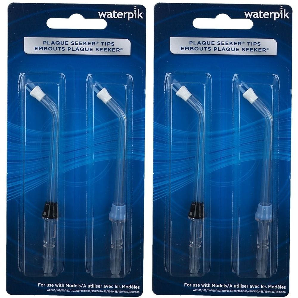 Zwei Packungen Waterpik Plaque Seeker Aufsteckdüsen. Jede Packung enthält zwei transparente Düsen mit weißen und schwarzen Elementen.