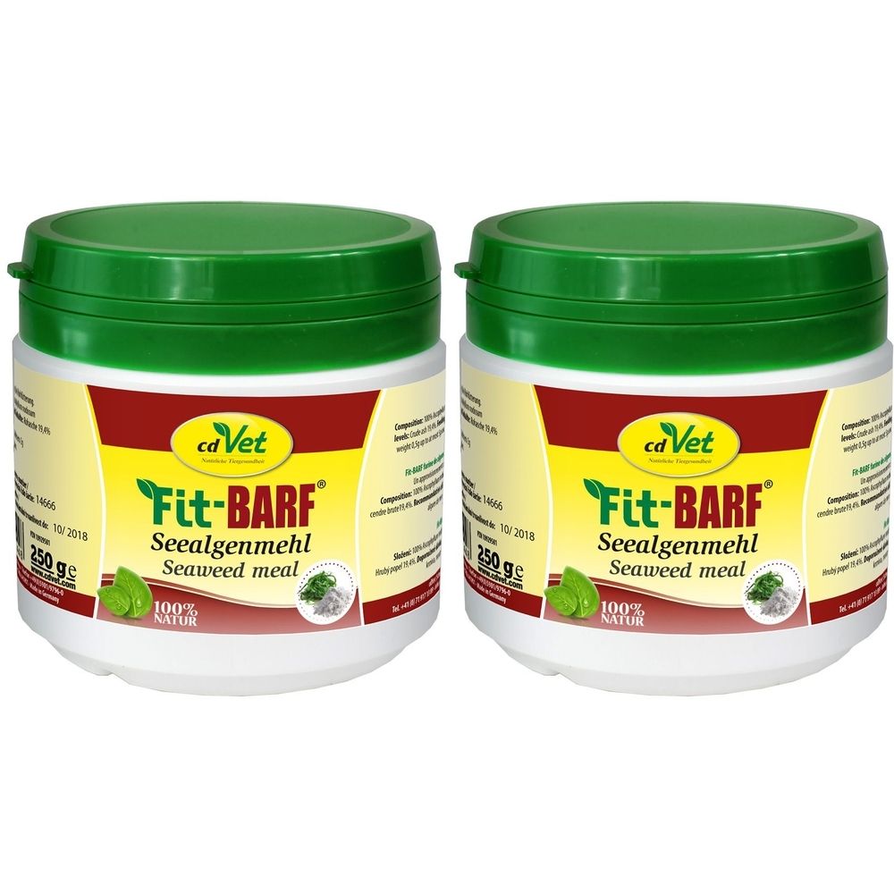 Zwei weiße Dosen mit grünem Deckel. Auf den Etiketten steht "cd Vet Fit-BARF Seealgenmehl".