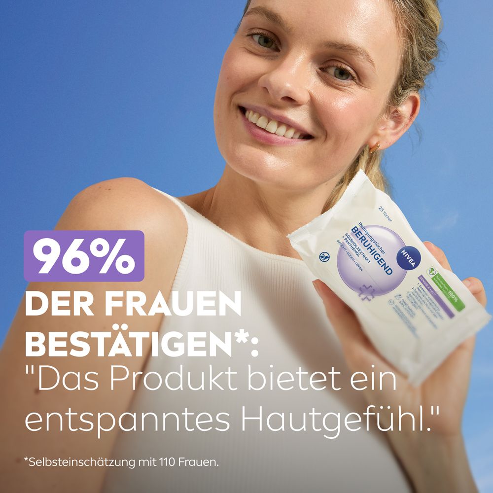 Frau hält NIVEA Reinigungstücher. Text: 96% der Frauen bestätigen: Das Produkt bietet ein entspanntes Hautgefühl.