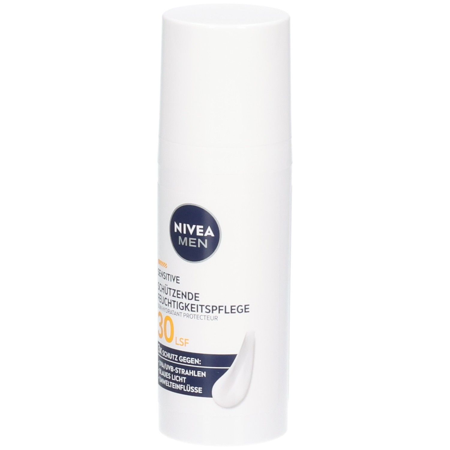 Weiße Flasche mit NIVEA MEN Sensitive Feuchtigkeitspflege LSF30. Blaue und weiße Etiketten. Produktabbildung.