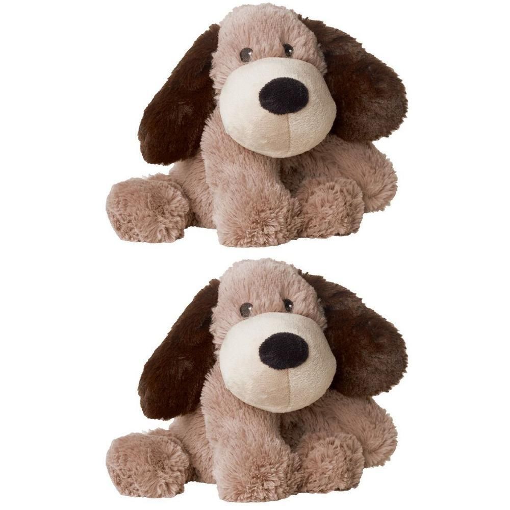 Zwei Stofftier-Hunde. Beige Körper, braune Ohren und schwarze Nase. Weiches Material.