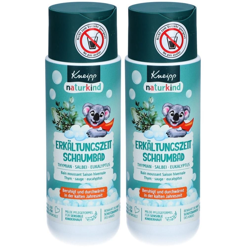 Zwei Flaschen mit grünem Deckel. Aufschrift: Kneipp naturkind Erkältungszeit Schaumbad. Mit Koala-Illustration. Enthält Thymian, Salbei, Eukalyptus.