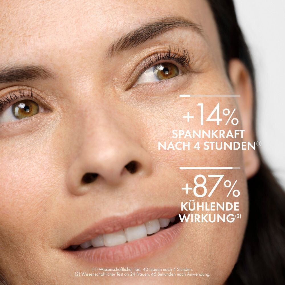 Nahaufnahme eines Gesichts. Text: +14% Spannkraft nach 4 Stunden, +87% kühlende Wirkung. Kleingedruckt: wissenschaftlicher Test.