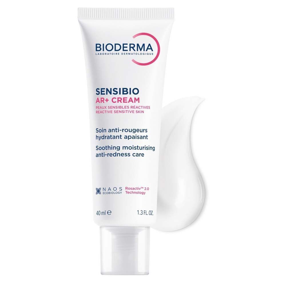 BIODERMA Sensibio AR+ Creme Tube und Creme-Klecks. Weiße Tube mit roter Beschriftung. Text: Sensibio AR+ Creme, Soin anti-rougeurs hydratant apaisant.