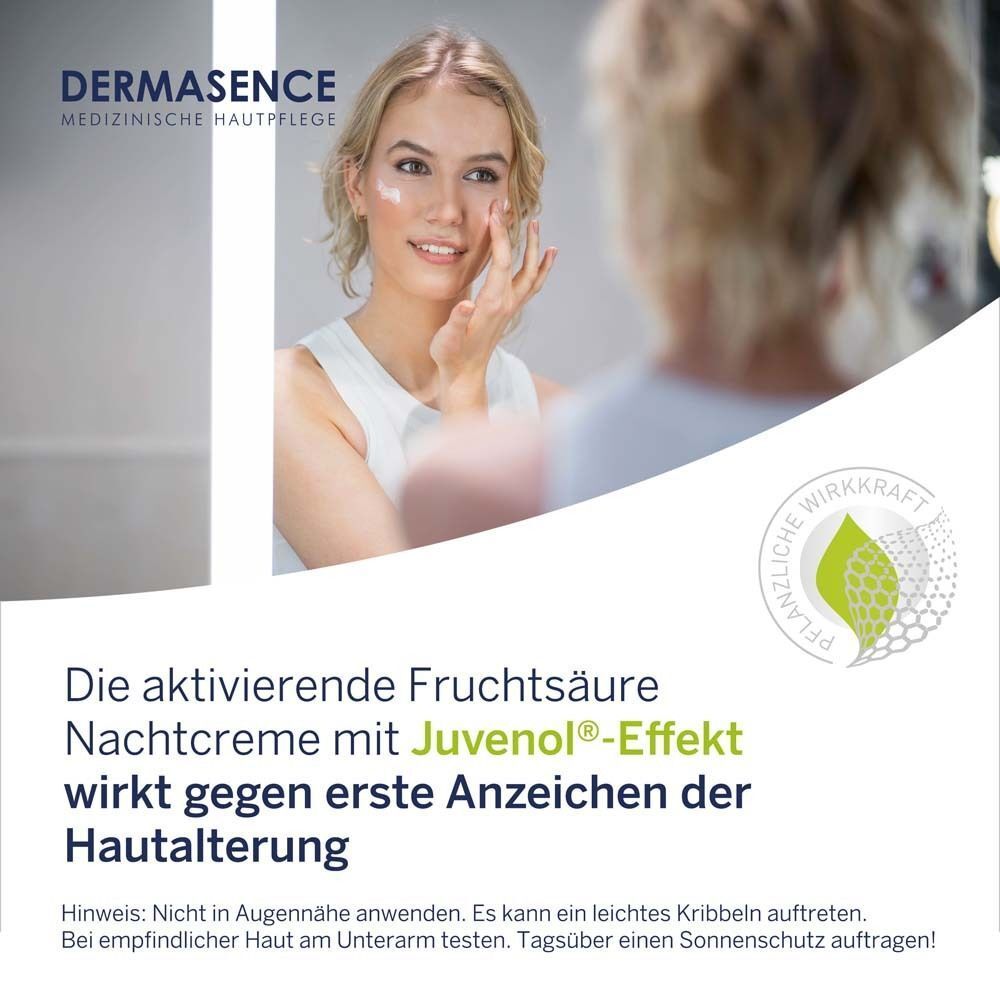 Frau trägt Creme auf. Text: Die aktivierende Fruchtsäure Nachtcreme mit Juvenol®-Effekt wirkt gegen erste Anzeichen der Hautalterung.